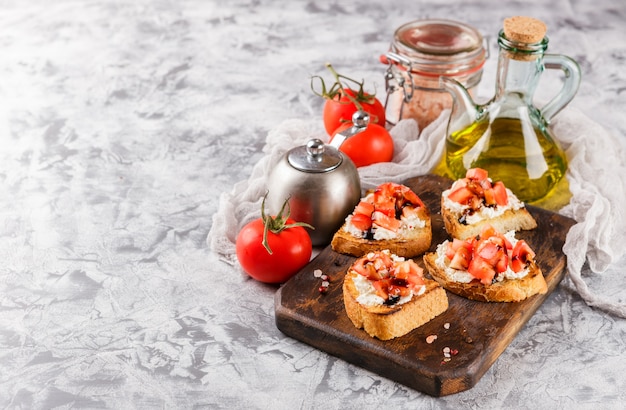 Bruschetta aux tomates