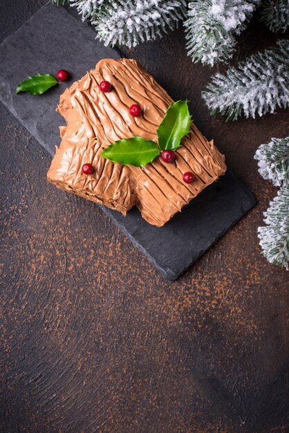 Bûche de Noël Dessert au chocolat traditionnel