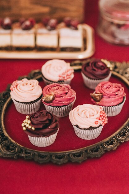 Buffet avec des desserts