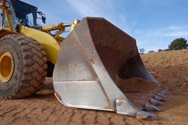 Photo un bulldozer sur un chantier de construction