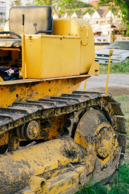 Photo bulldozer sur le terrain