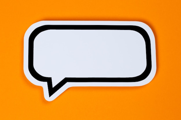 Bulle de dialogue avec copyspace copie espace concept de communication parler
