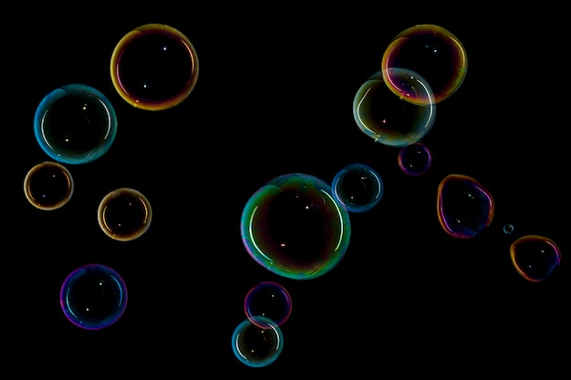 Photo bulles sur fond noir