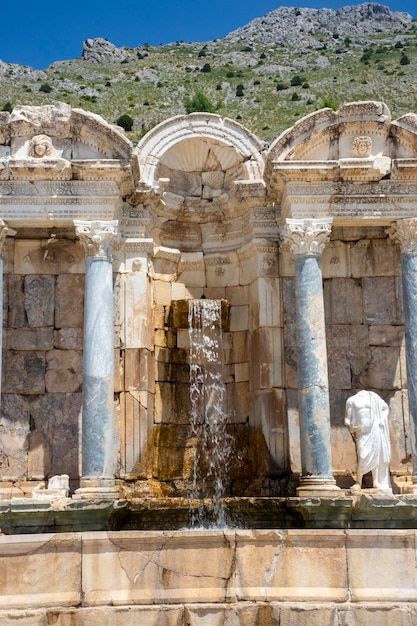 Burdur - Turquie, 27 juin 2023, la fontaine Antoninus de Sagalassos à Burdur, en Turquie.