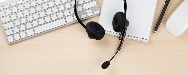 Bureau avec casque Support du centre d'appels