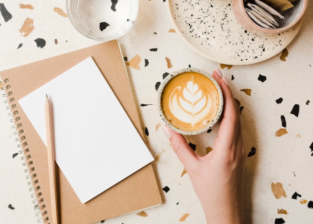 Bureau Vue De Dessus Avec Tasse De Café