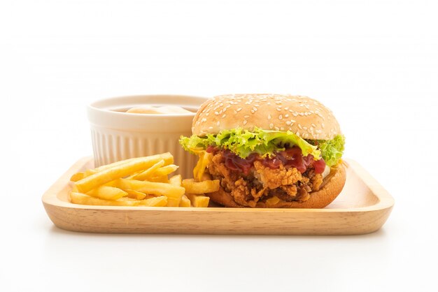 burger au poulet frit isolé sur fond blanc