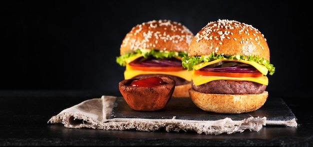 Burgers de boeuf hamburgers cheeseburgers