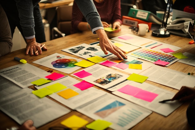 Business brainstorming et organisation des idées