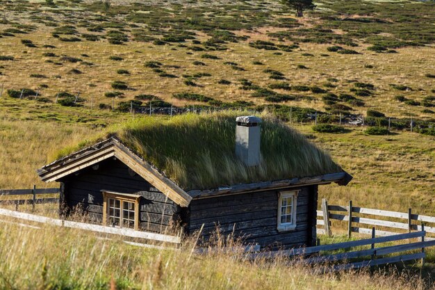 Cabane dans les montagnes de Norvège