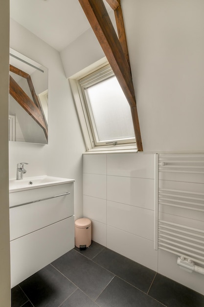 Cabine de douche dans une salle de bain moderne