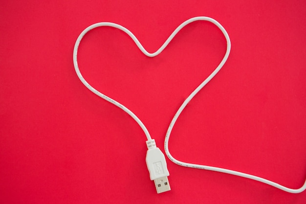 Câble USB en forme de coeur