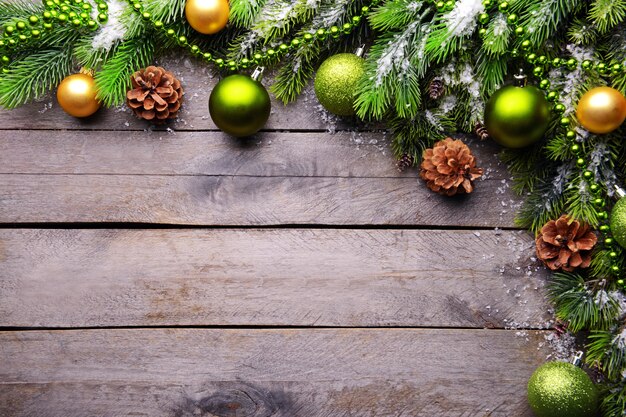 Cadre de décoration de Noël sur fond de bois