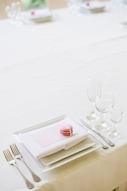 cadre de table de mariage macaron rose