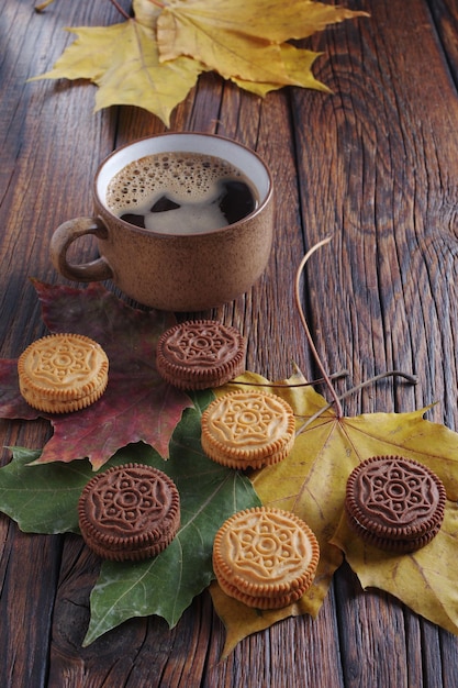 Café et biscuits à la crème