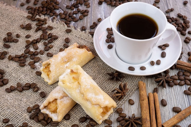 Café avec des biscuits