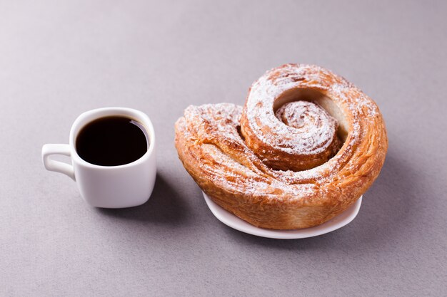 Café du matin et biscuit