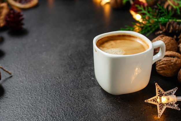 Photo café, nouvel an, fond de noël ou fête de noël