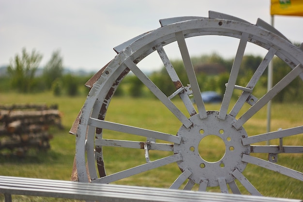 Cage de tracteur agricole : un outil adapté aux différentes opérations agricoles sur terre.