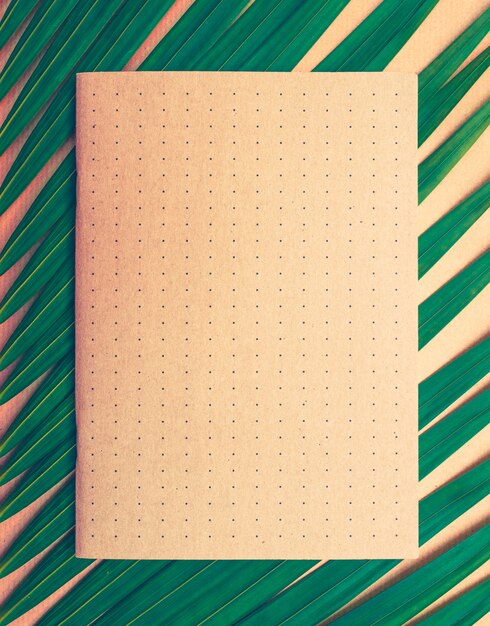 Photo cahier d'artisanat rectangle blanc