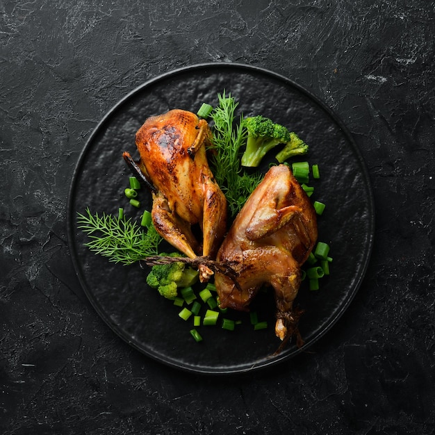 Caille au four avec légumes Mise à plat Vue de dessus Espace de copie gratuit