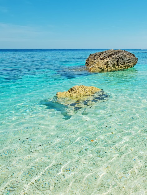 Cala Biriola par temps clair Sardaigne