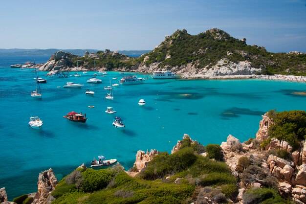 Cala Corsara, magnifique eau de mer à Spargi