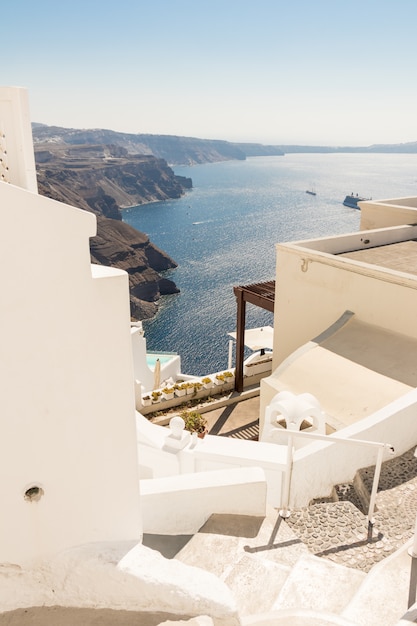 Caldera de Santorin en Grèce depuis la côte