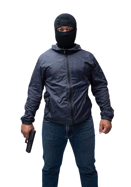 Cambrioleur ou terroriste tenant un pistolet dans diverses poses sur fond isolé avec un tracé de détourage