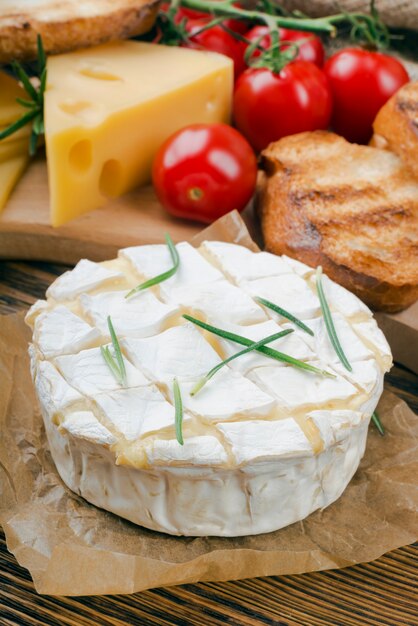 camembert au four.