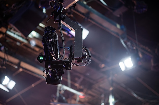 Caméra de télévision dans une salle de concert.