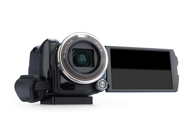Photo caméra vidéo numérique isolé sur fond blanc l'écran a un chemin de détourage
