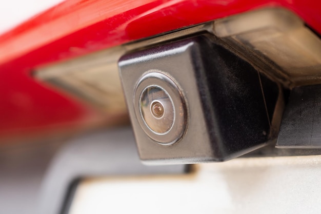 Caméra de vue arrière de voiture rouge se bouchent pour l'aide au stationnement