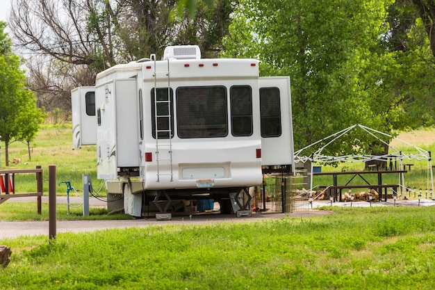 Camping d'été à Cherry Creek State Park, Colorado.