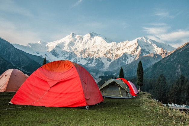 Camping Fairy Meadows Point de Vue Nanga Parbat Beau Paysage Vue Montagnes