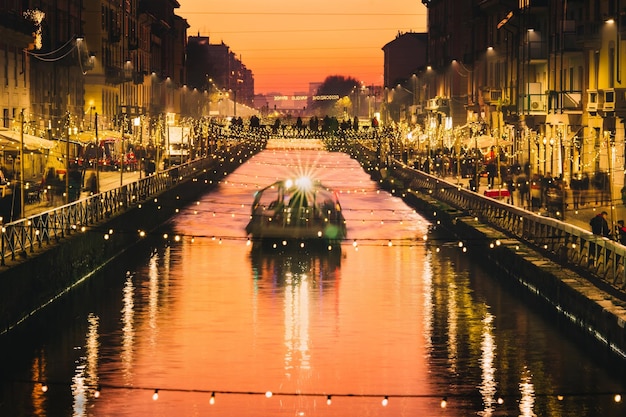 Photo canal dans le milan à noël