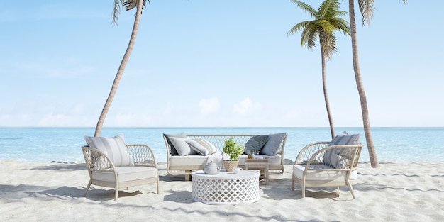 Canapé et chaise sur la plage de sable avec palmiers et mer