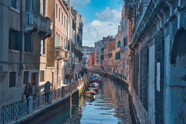 Canaux d'eau dans la ville de Venise