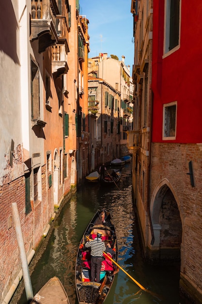 Canaux d'eau de renommée mondiale de Venezia, Vénétie, Italie.