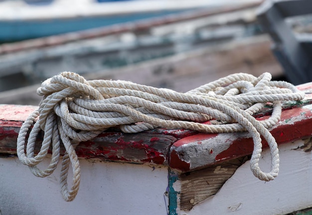 Cape nautique flottante en chêne vert provenant d'un vieux bateau de pêche