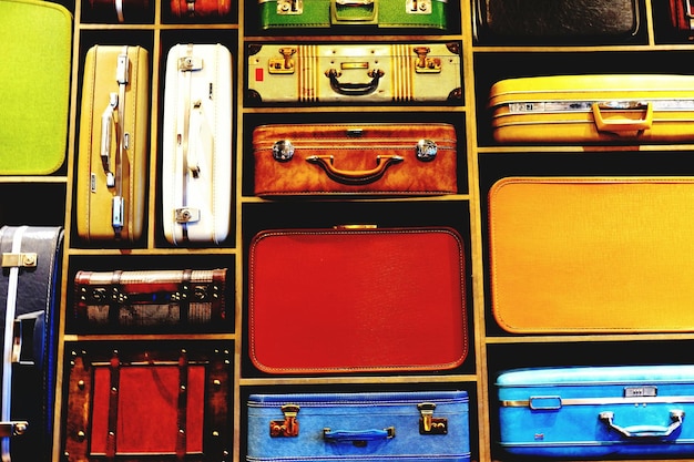 Capture complète de diverses valises à vendre