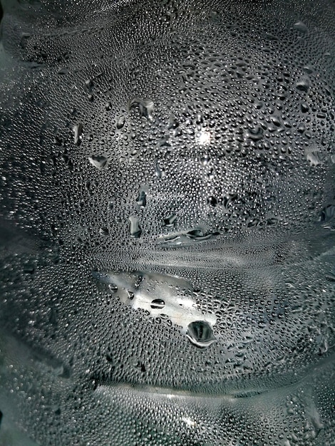 Capture complète du verre mouillé