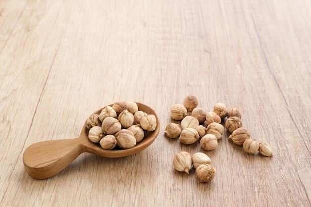 Cardamome de Siam ou Kapulaga. Graines séchées, épices aux herbes séchées.