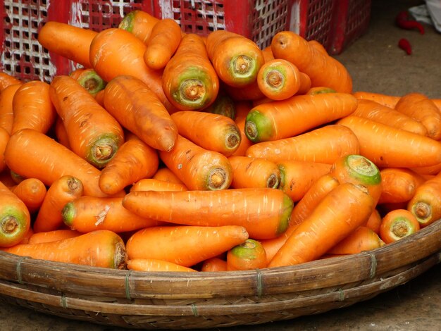 Carottes à vendre sur le marché