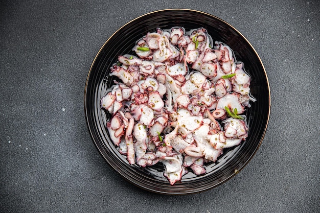 carpaccio de poulpe salade de fruits de mer marinés repas sain nourriture collation sur la table copie espace nourriture