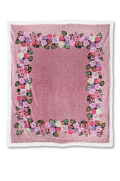 Un carré rose avec un motif floral dessus.