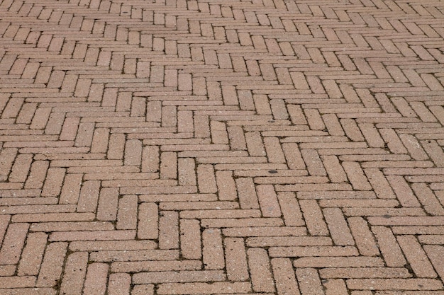 Carreaux sur le trottoir de la rue sous la forme d'un escalier