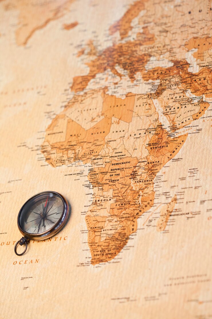 Photo carte du monde avec boussole montrant l&#39;afrique