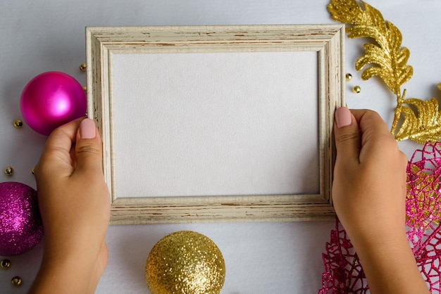 Carte vierge avec des décorations de Noël. Maquette de carte de Noël.