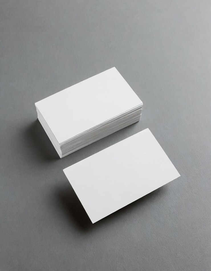 cartes de visite blanches modèle d'identité de marque pour la présentation des graphistes